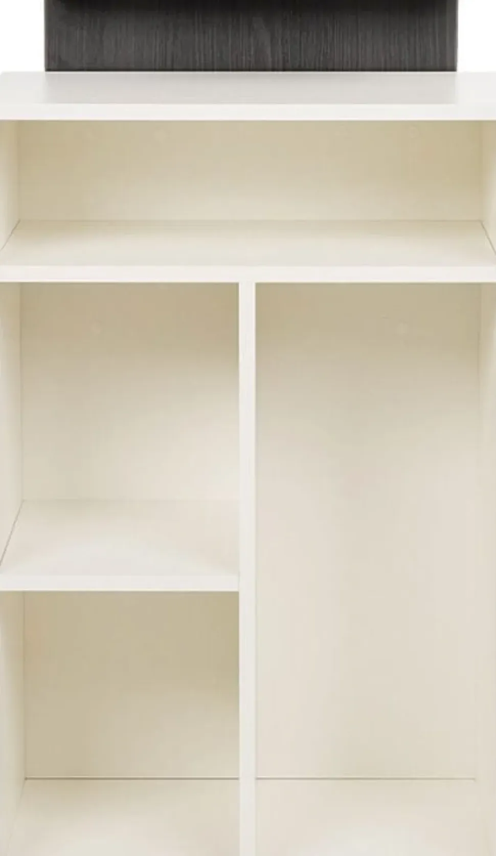 Ayala Tina Reception Desk