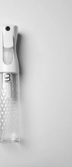 L3VEL3 - Beveled Continuous Spray Bottle Clear