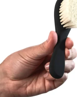 L3VEL3 Professional Soft Bristle Brush