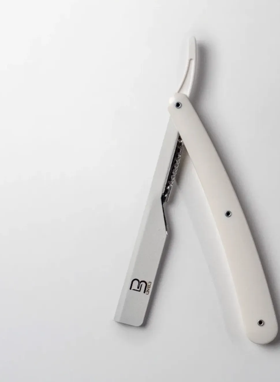 L3VEL3 Straight Razor Holder White