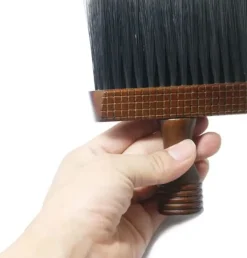 Se7en Styles Classic Wooden Neck Brush