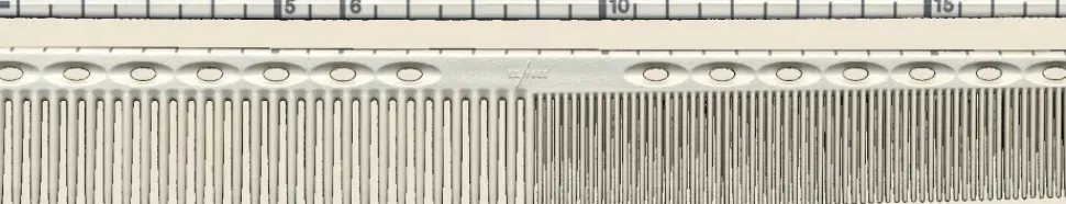 YS Park Cutting Comb No.G39 White